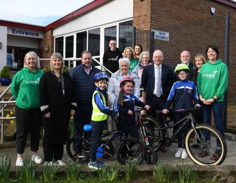 Image of representatives from PHA, Sustrans and Macosquin PS