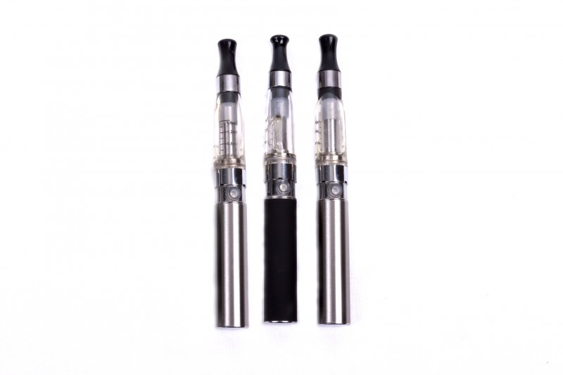 The Public Health Agency (PHA) has issued further advice on e-cigarettes to help people make informed decisions. 