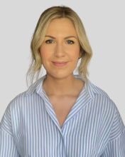 Dr Hannah McCourt